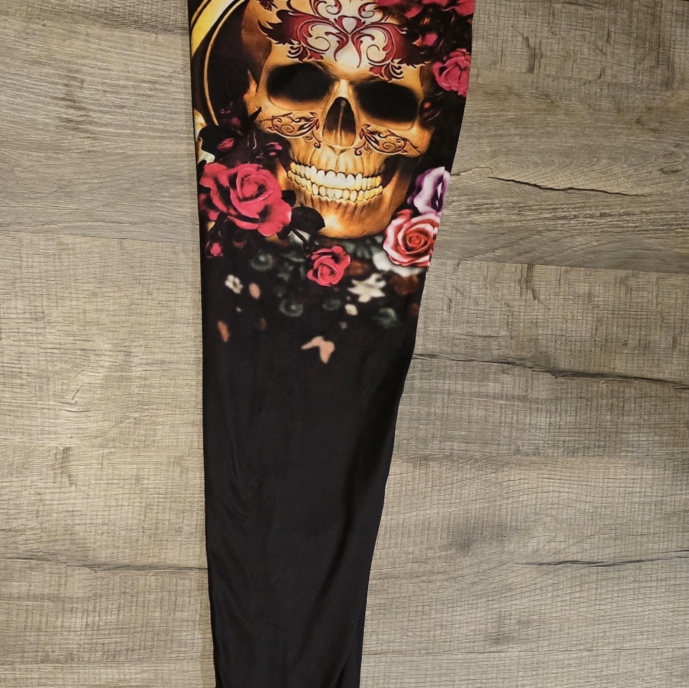 Skull and Floral Print Leggings XXL 3XL - Picture 3 of 7